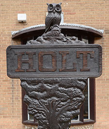 Holt Town Council logo