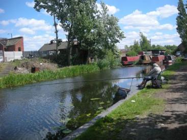 irchills Canal - gone fishing