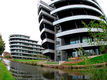 Budenberg, Altrincham