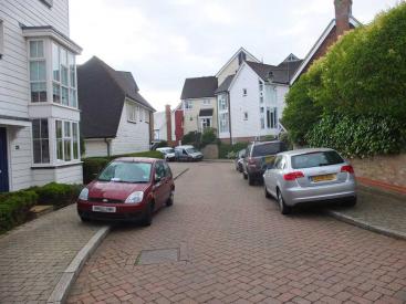 Space to Park : Parking on street
